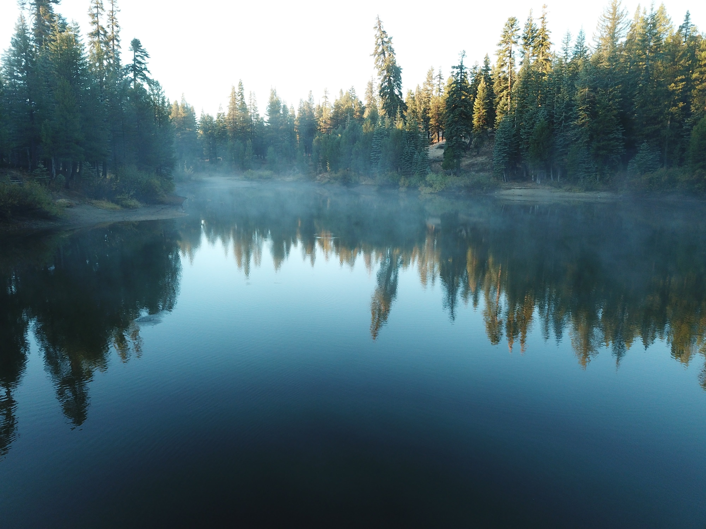 An image depicting the trail Bull Run Lake via Heiser Lake Trail and its surrounding area.
