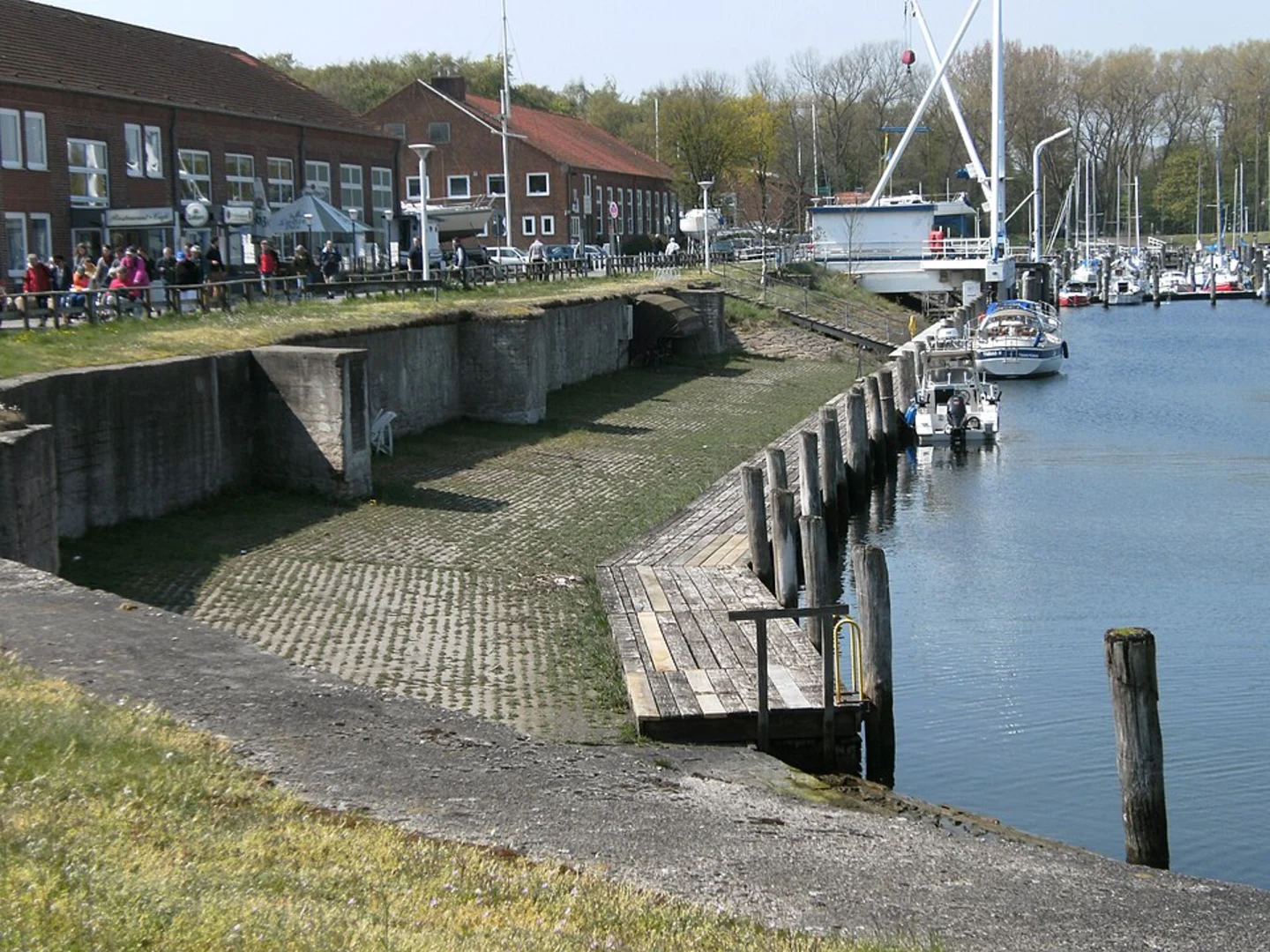 An image depicting the trail Trave via Travepromenade and its surrounding area.