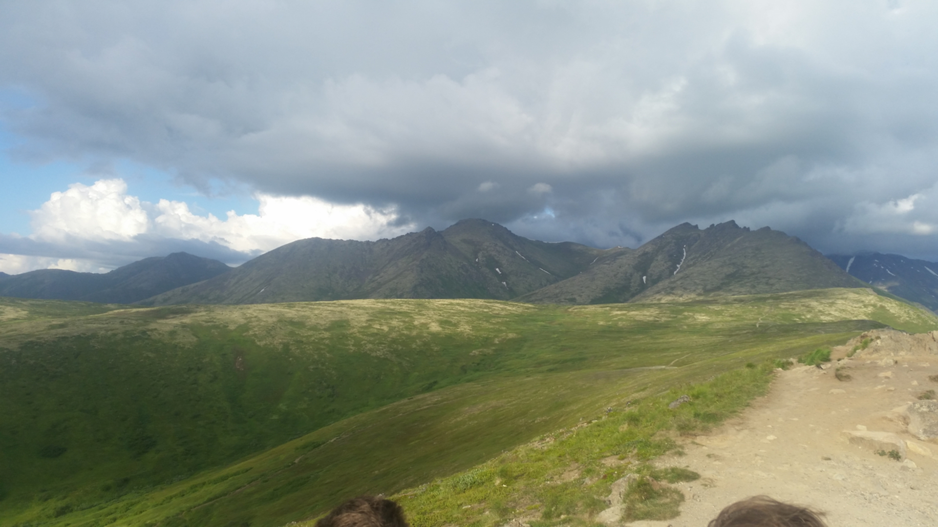 An image depicting the trail Mount Baldy Trail Loop and its surrounding area.