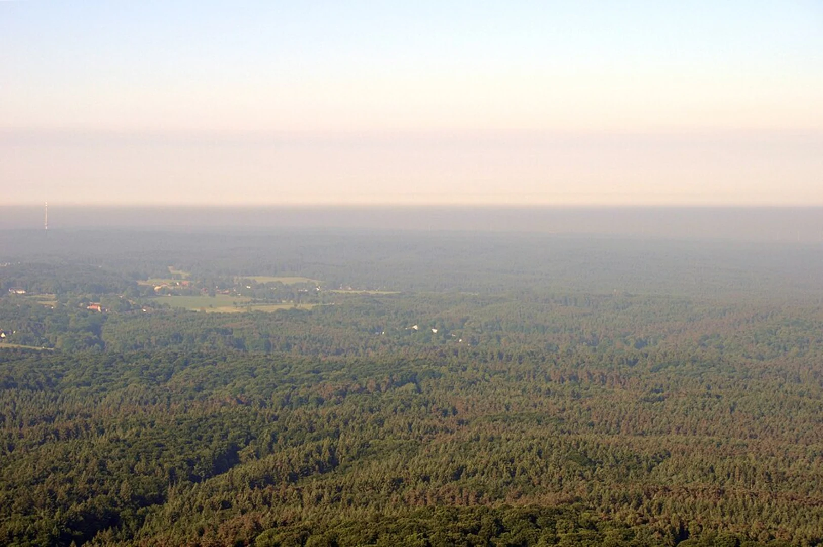 An image depicting the trail Neuwiedenthal to Ehestorf via Stadtscheide and its surrounding area.