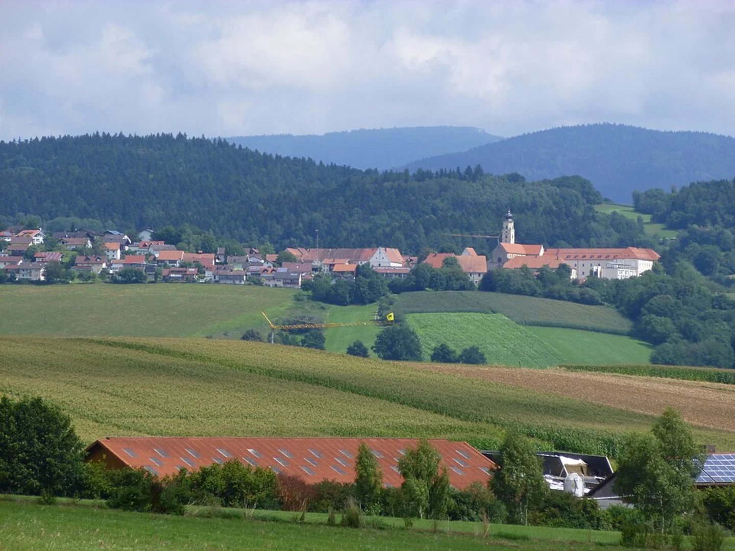 An image depicting the trail Jakobsweg Via Regia and Kleinfriedenthal Rundweg and its surrounding area.