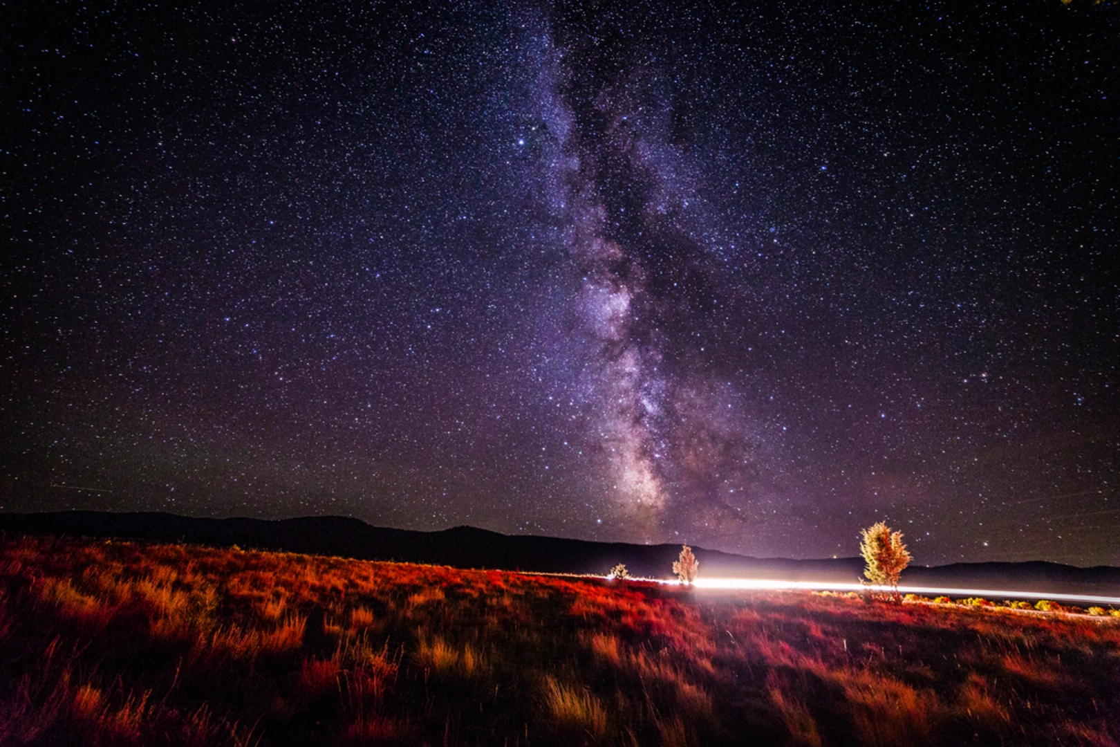 An image depicting the trail Barnhouse Trail and its surrounding area.