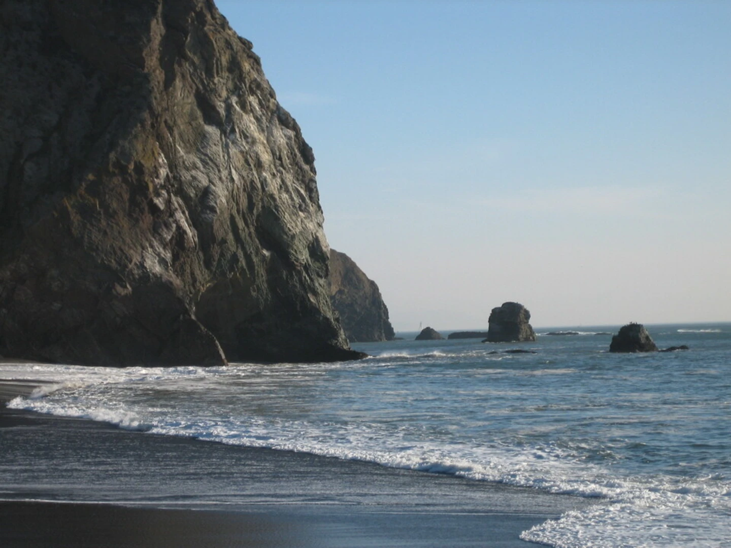 An image depicting the trail Tennessee Beach via Tennessee Valley Trail and its surrounding area.