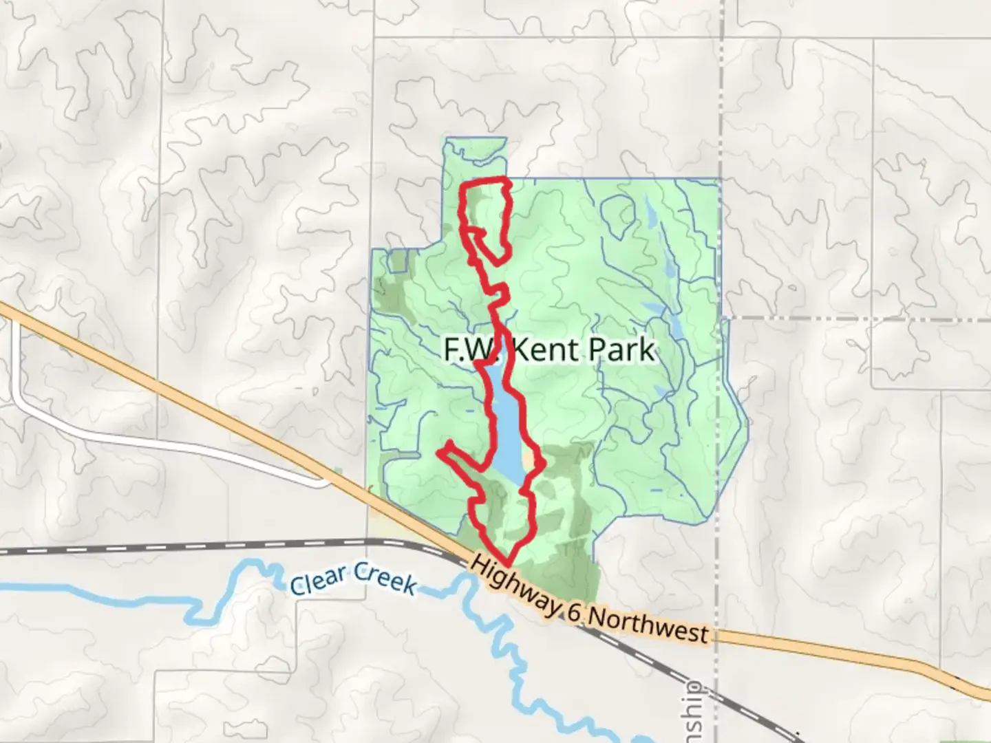 An image depicting the trail Kent Park Lake Loop and its surrounding area.