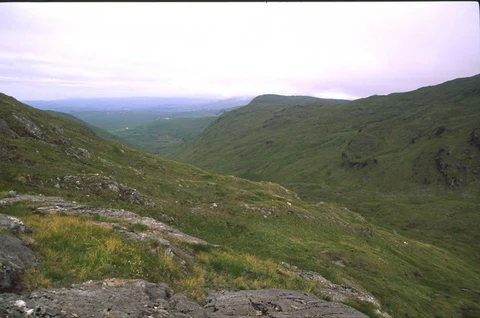 An image depicting the trail Lavagh More via Binnasruell Mountain and its surrounding area.