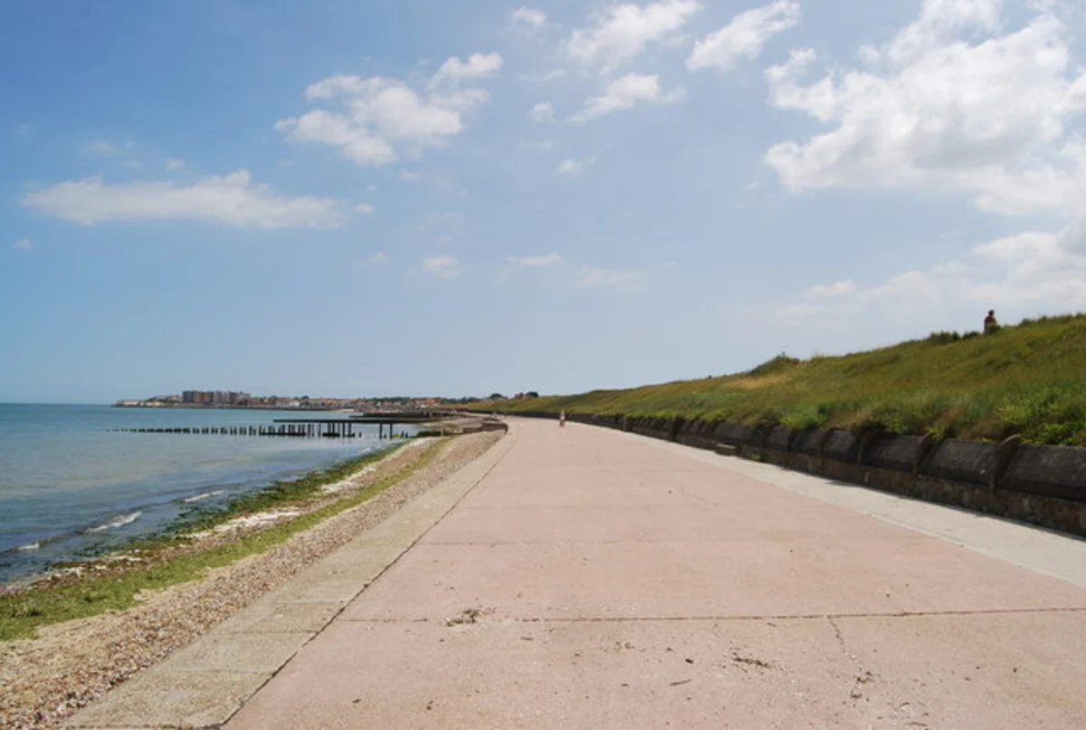 Minnis Bay to Reculver Walk