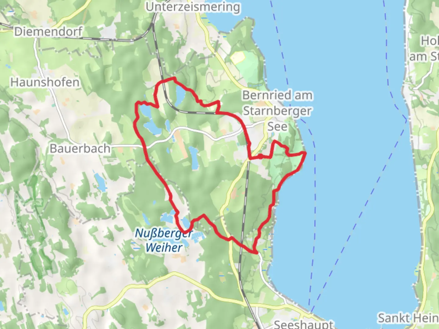 An image depicting the trail Adelsried Loop via Nubberg and its surrounding area.