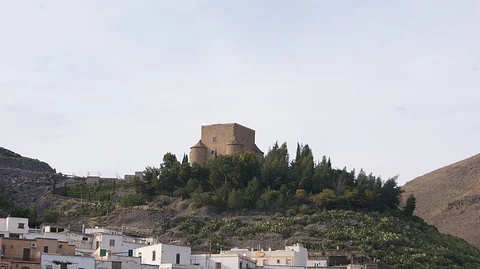 An image depicting the trail Path of the Hill of Tablas PR A 310 and its surrounding area.