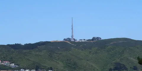 An image depicting the trail Mount Kaukau via Woodmancote Road and its surrounding area.