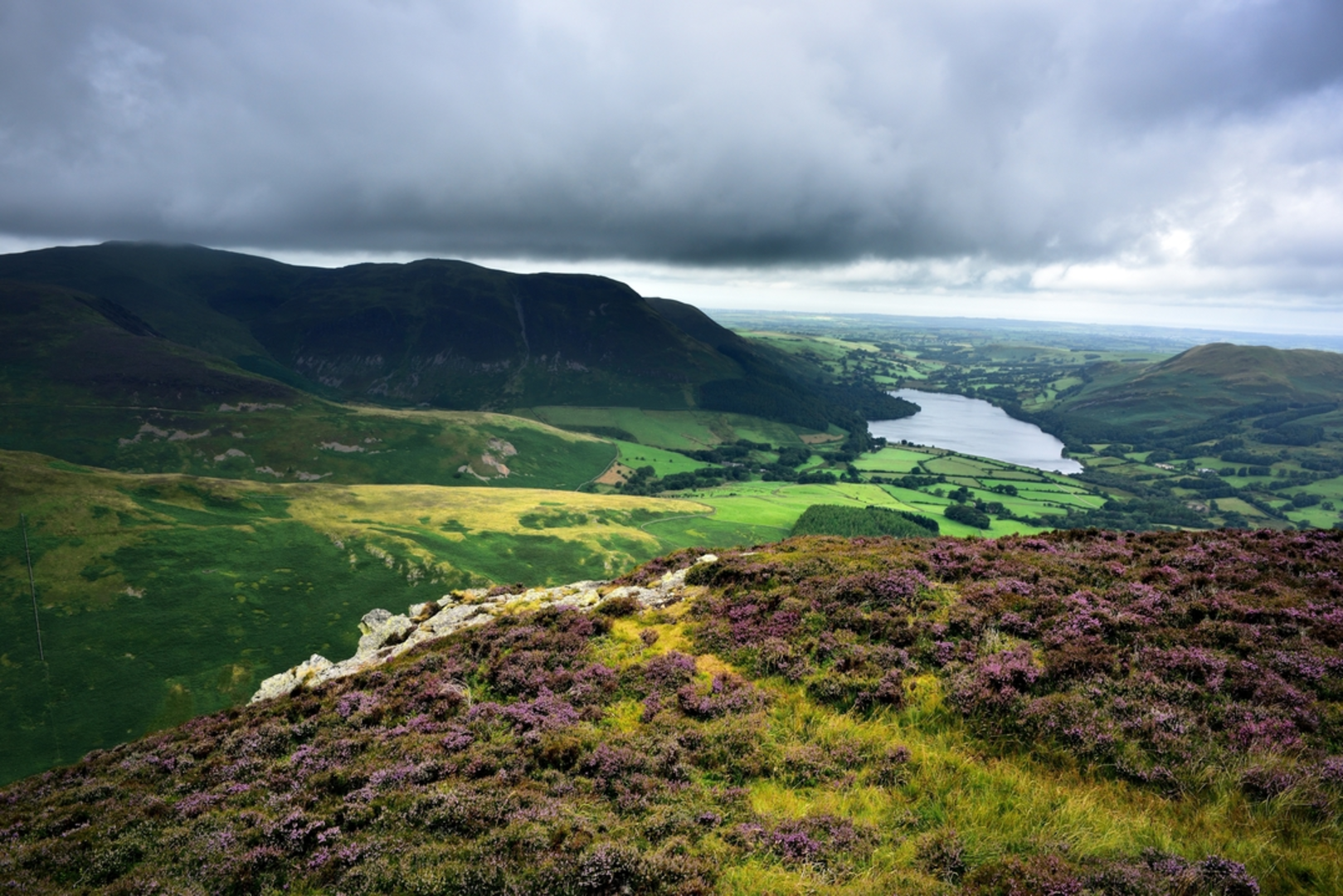 An image depicting the trail Burnbank Fell and its surrounding area.