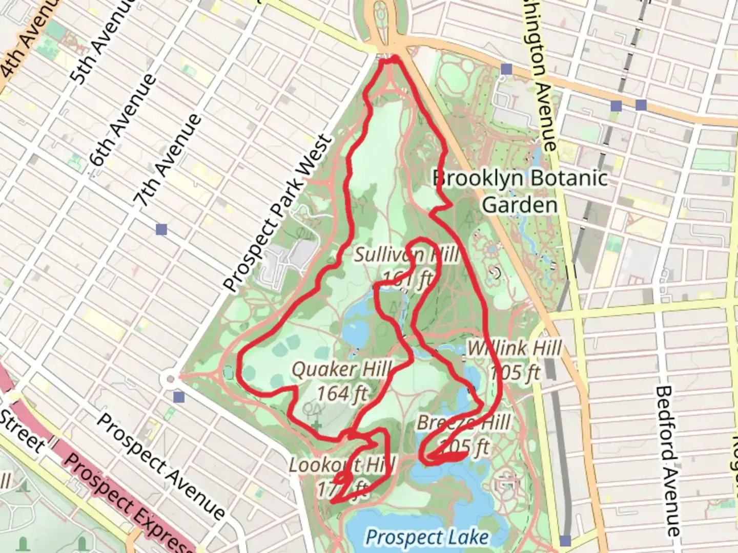 An image depicting the trail Quaker Hill, Sullivan Hill and Breeze Loop via Binnen Water and its surrounding area.