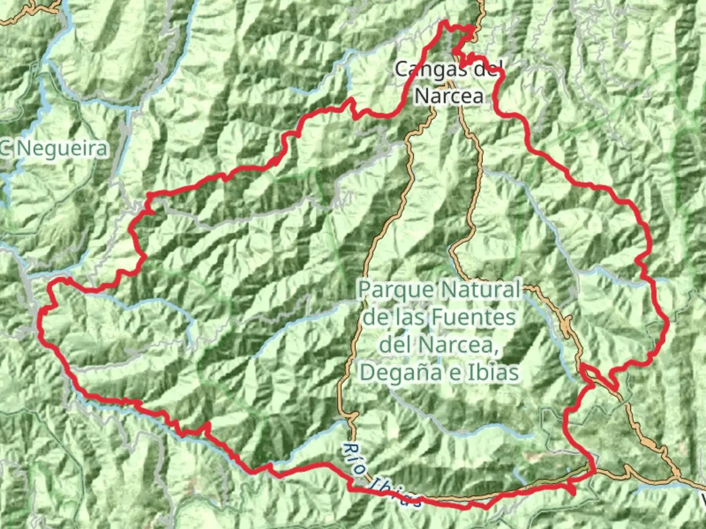 An image depicting the trail GR 203 Por donde Camina el Oso - Asturias and its surrounding area.