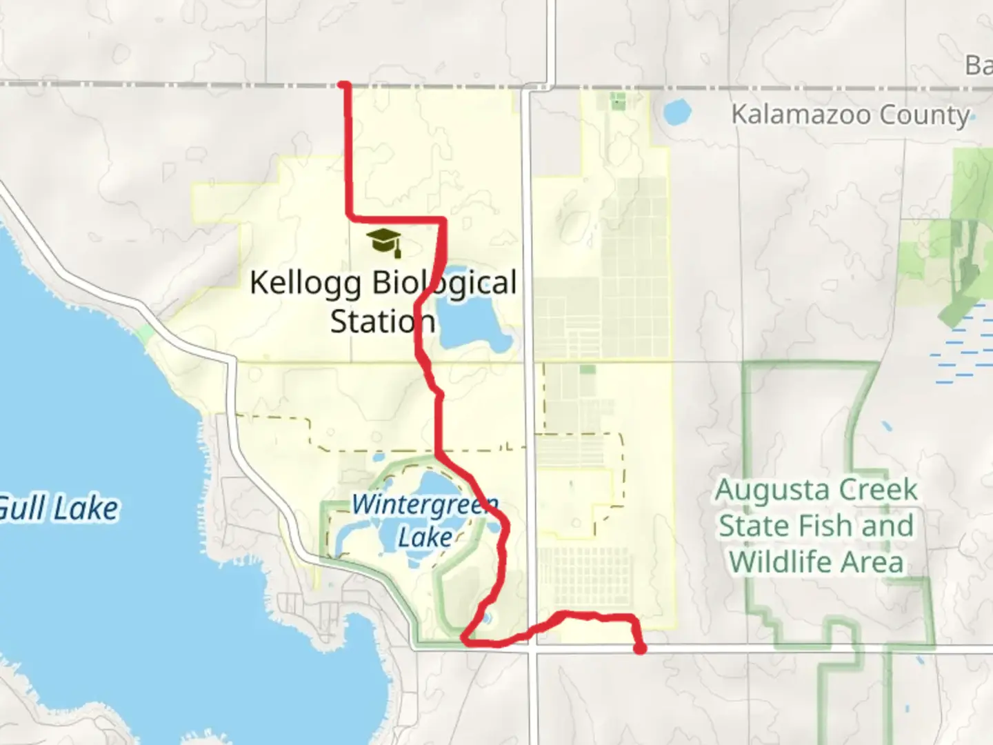 An image depicting the trail Wintergreen Lake and Duck Lake via County Trail and its surrounding area.