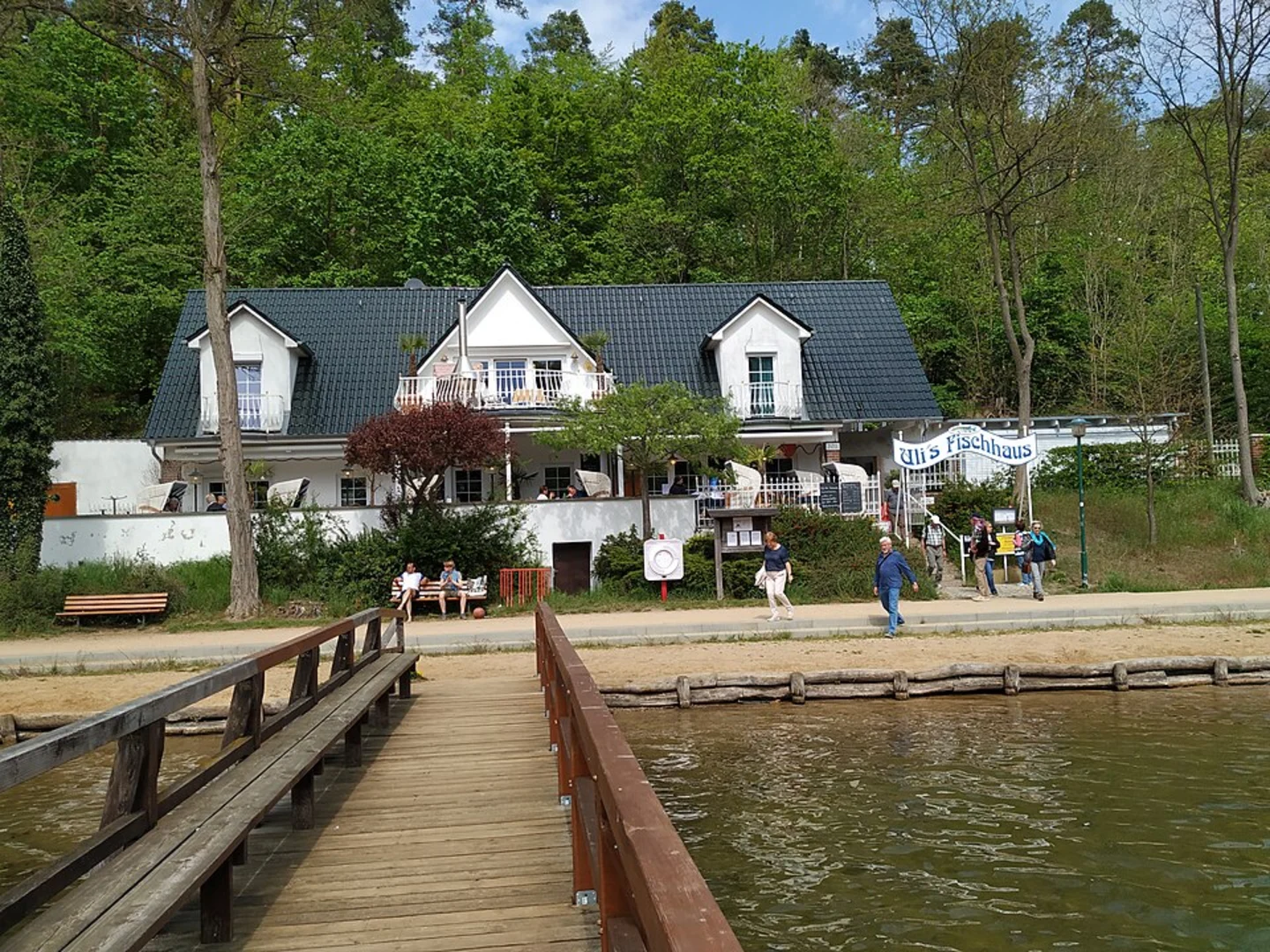 An image depicting the trail Ruderting to Fischhaus Walk and its surrounding area.