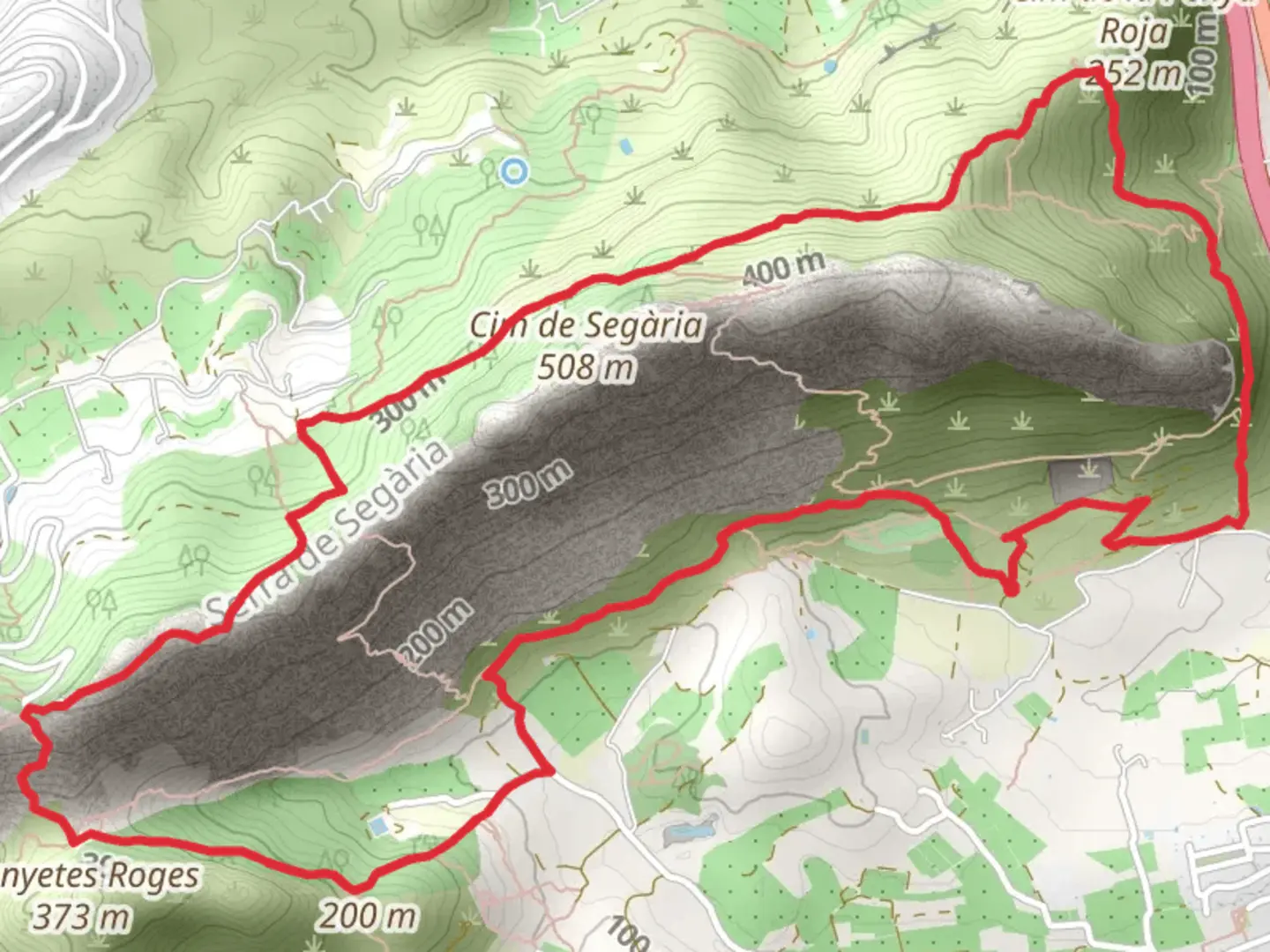 An image depicting the trail Serra de Segaria PR CV 415 and its surrounding area.
