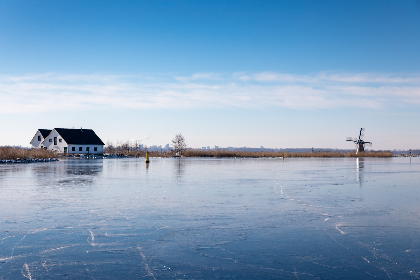An image depicting the trail De Hooiberg, De Groene Jonker, Fort Sch sl and Aalsmeer Loop and its surrounding area.