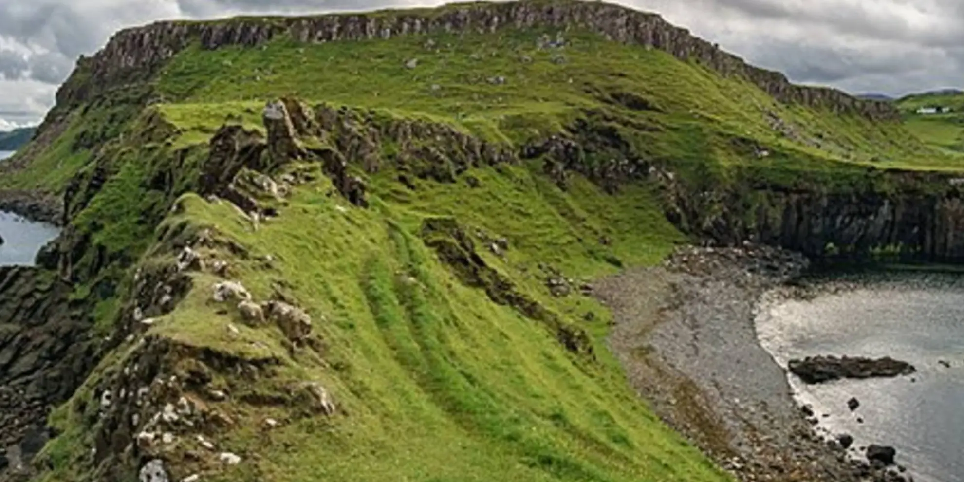An image depicting the trail Rubha nam Brathairean - Brothers Point Walk and its surrounding area.