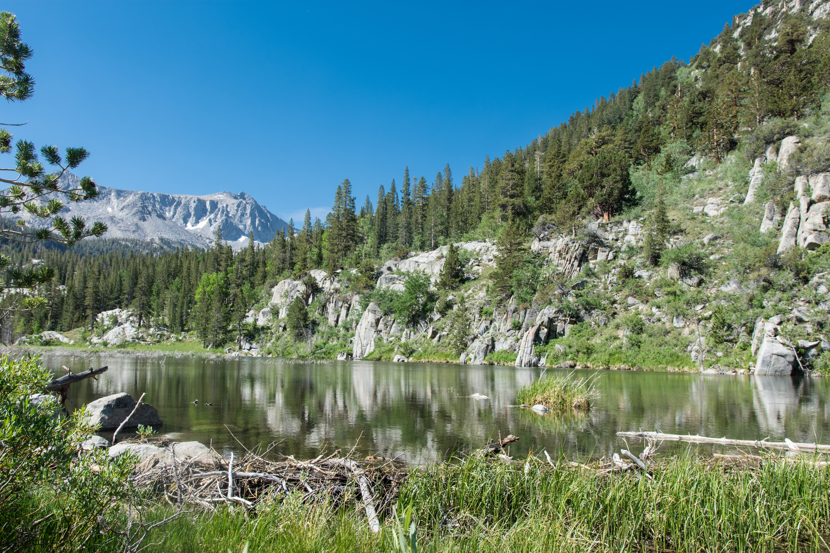 An image depicting the trail High Sierra Camps Loop - North and its surrounding area.