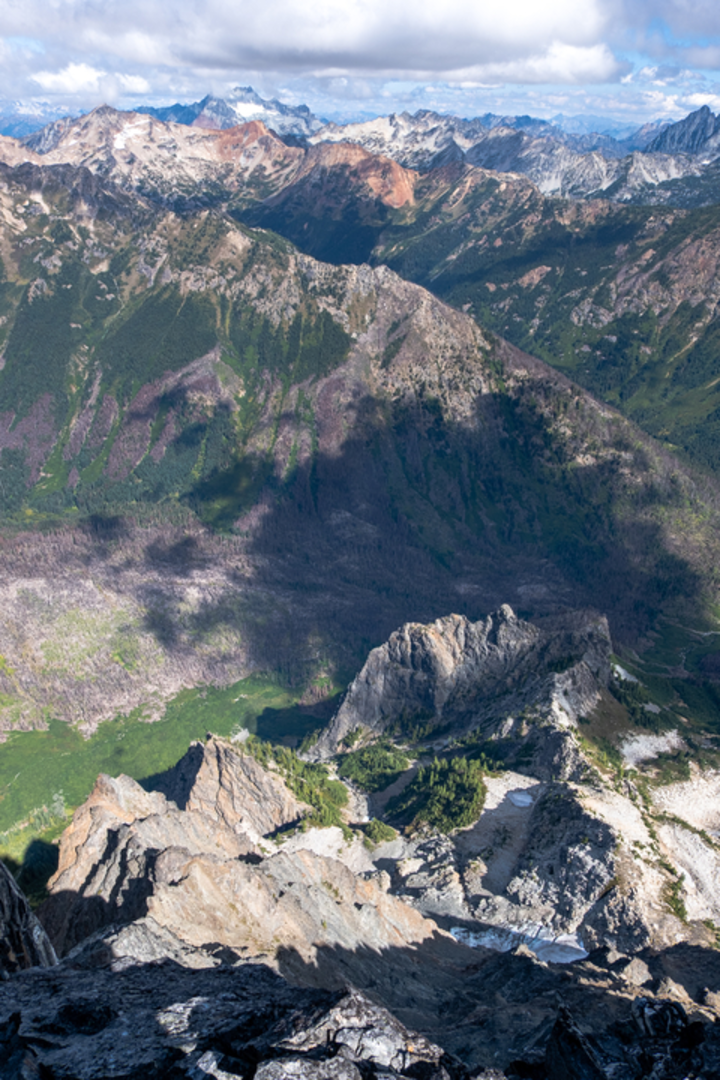 An image depicting the trail Cloudy Peak via Spider Meadows Loop Trail and its surrounding area.