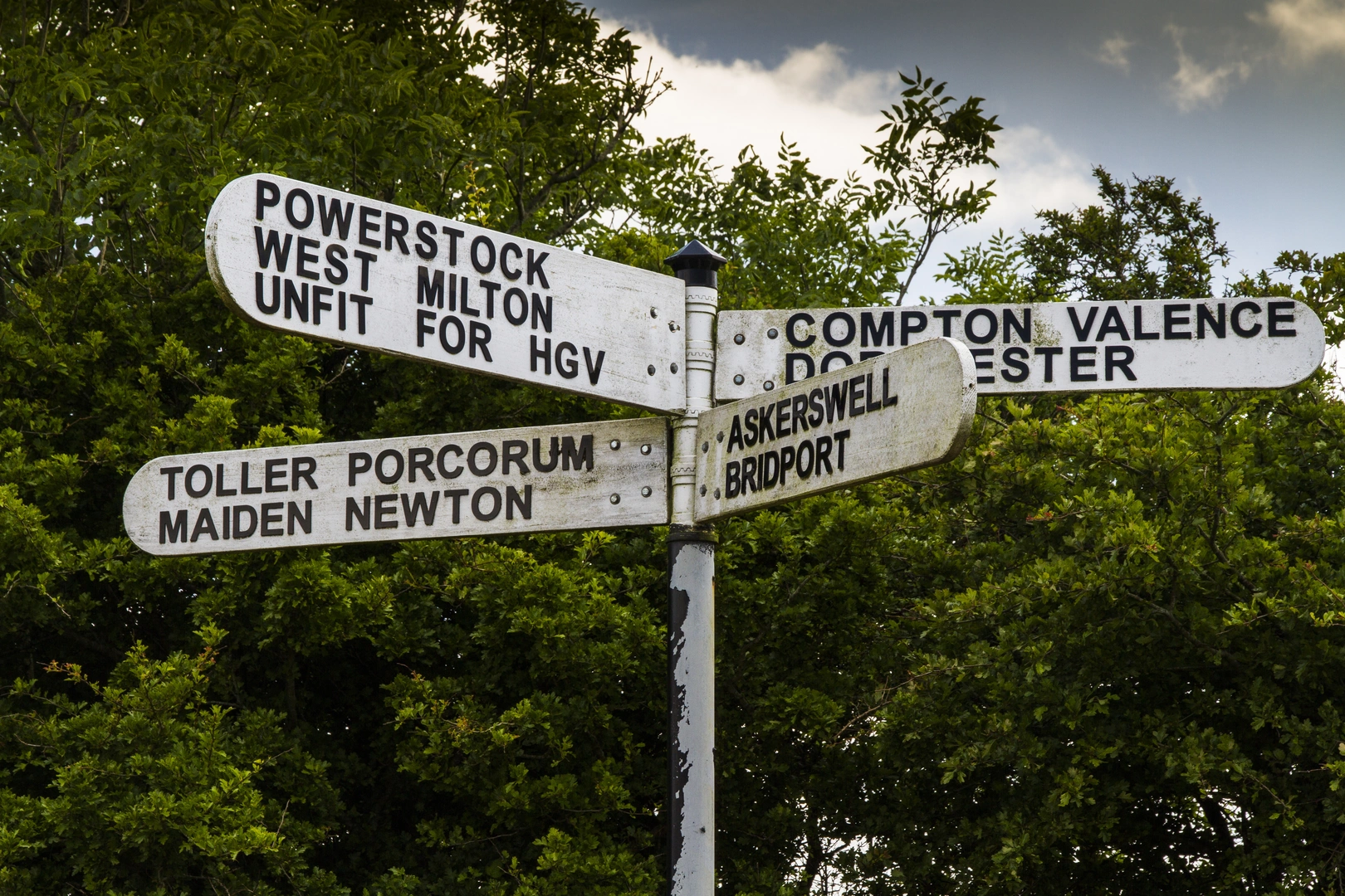 An image depicting the trail Maiden Newton Loop Walk and its surrounding area.