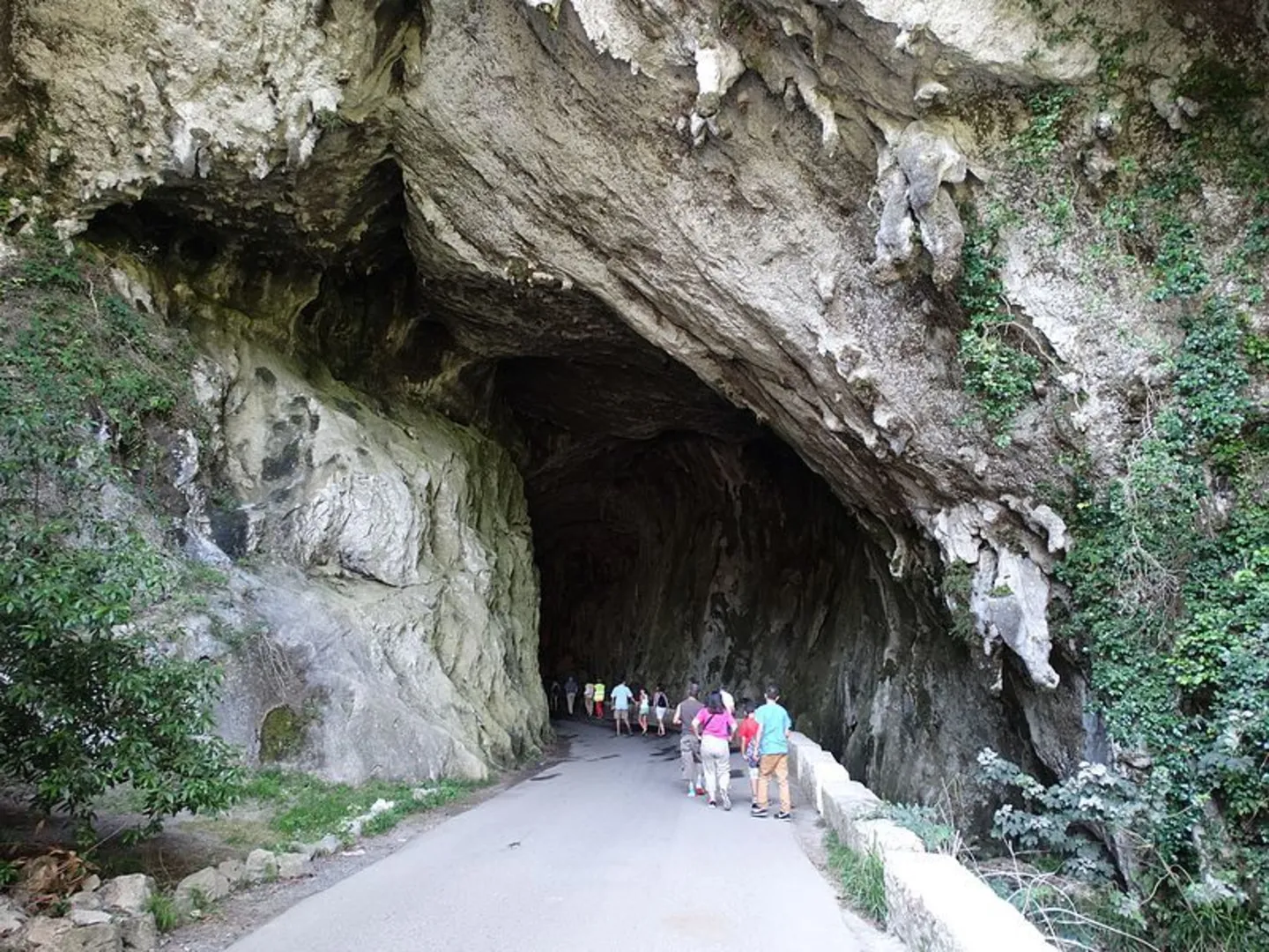 An image depicting the trail Ruta de los Molinos and its surrounding area.