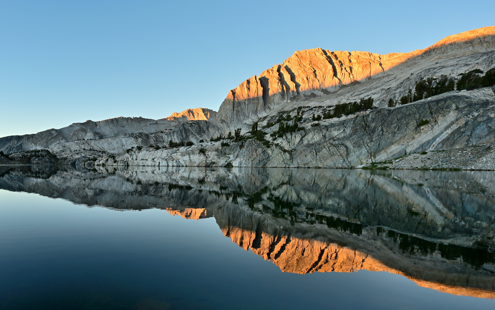 An image depicting the trail Steelhead Lake, Shamrock Lake and Lake Helen and its surrounding area.