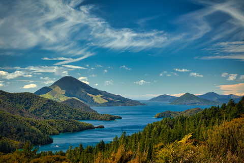 Elaine Bay via Archers Track