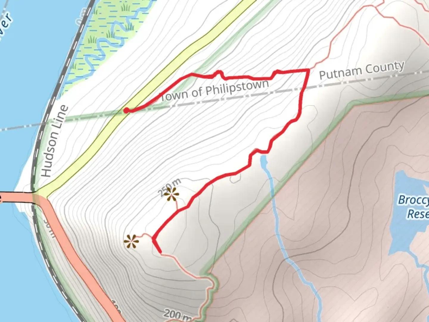 An image depicting the trail Anthony's Nose Trail and its surrounding area.