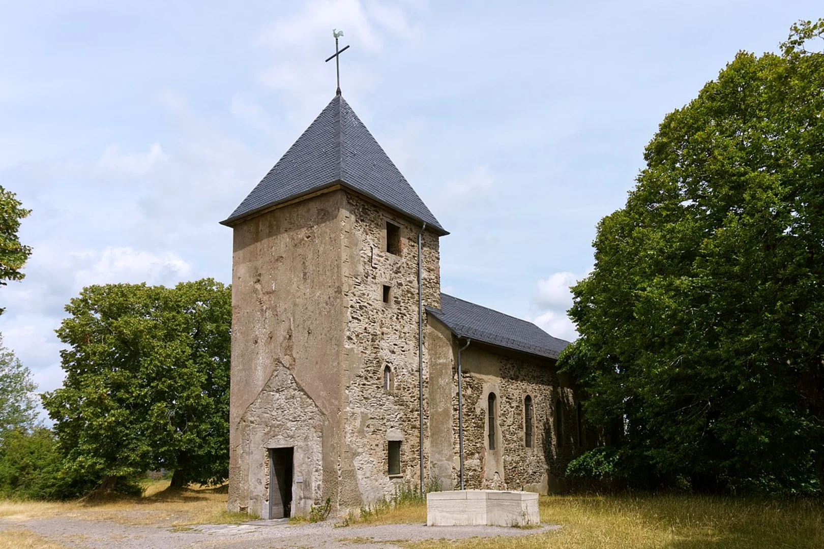 An image depicting the trail Eifel National Park Loop and its surrounding area.
