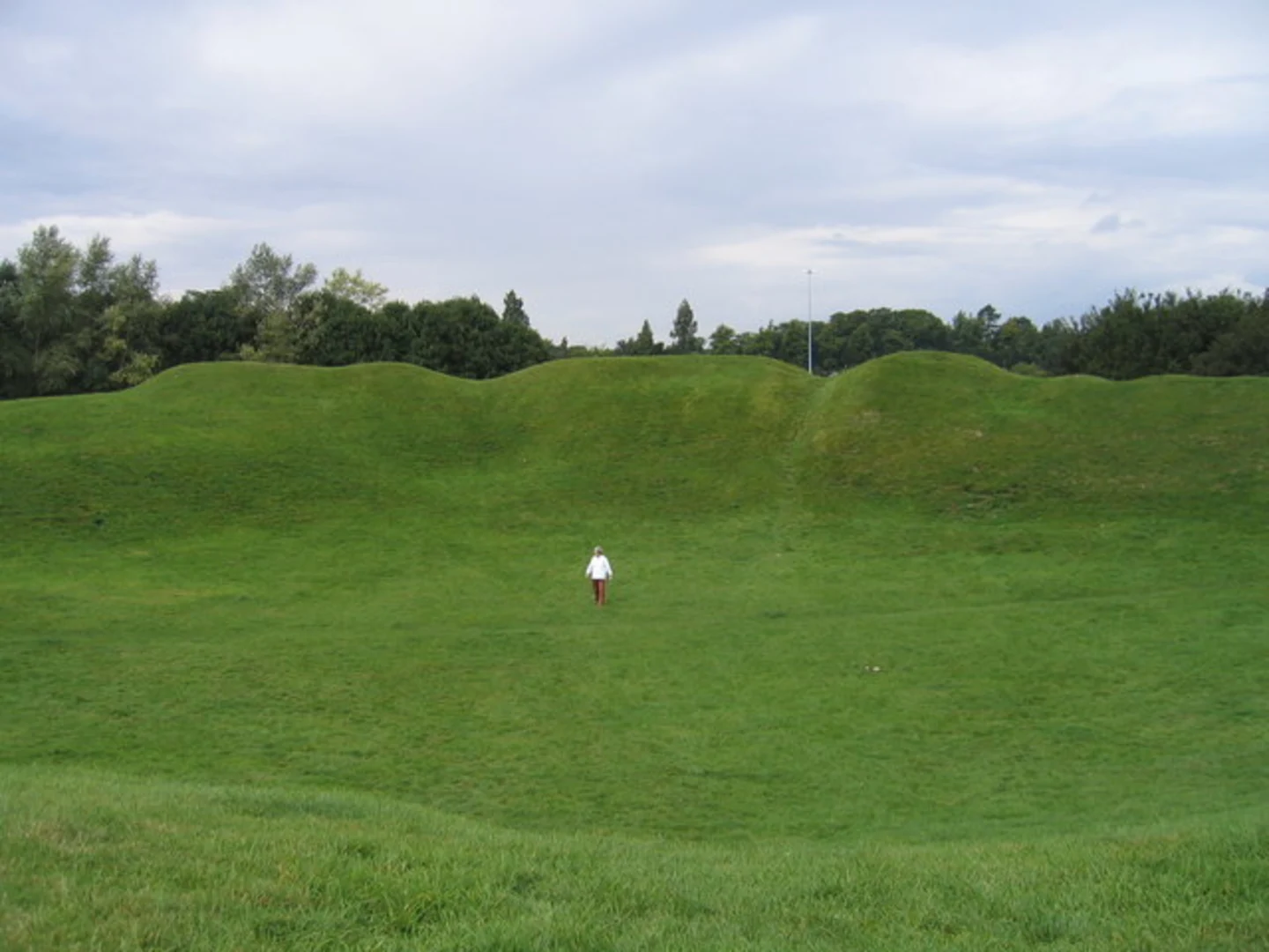 An image depicting the trail Cirencester Loop via Bagendon and its surrounding area.