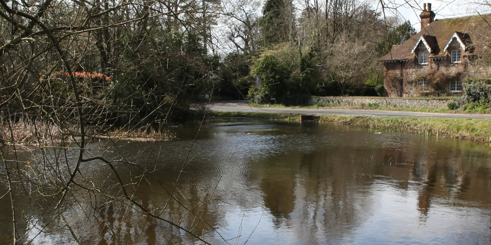 An image depicting the trail Darent Valley Path from Chipstead and its surrounding area.
