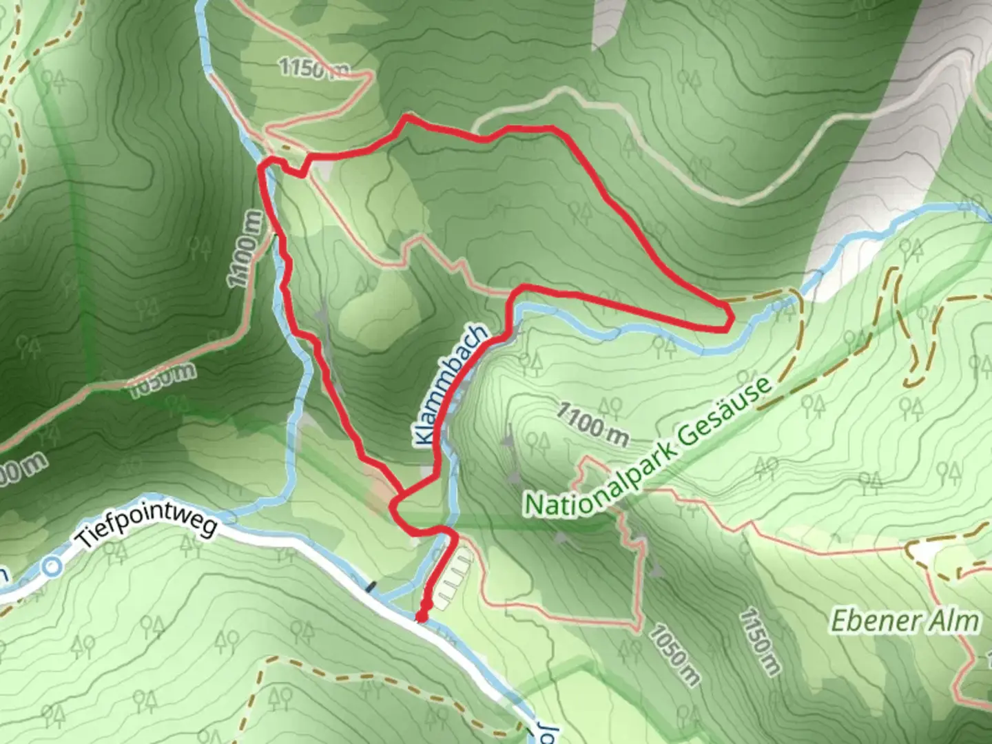 An image depicting the trail Via the Ebnerbauer to the Kölblalm and its surrounding area.