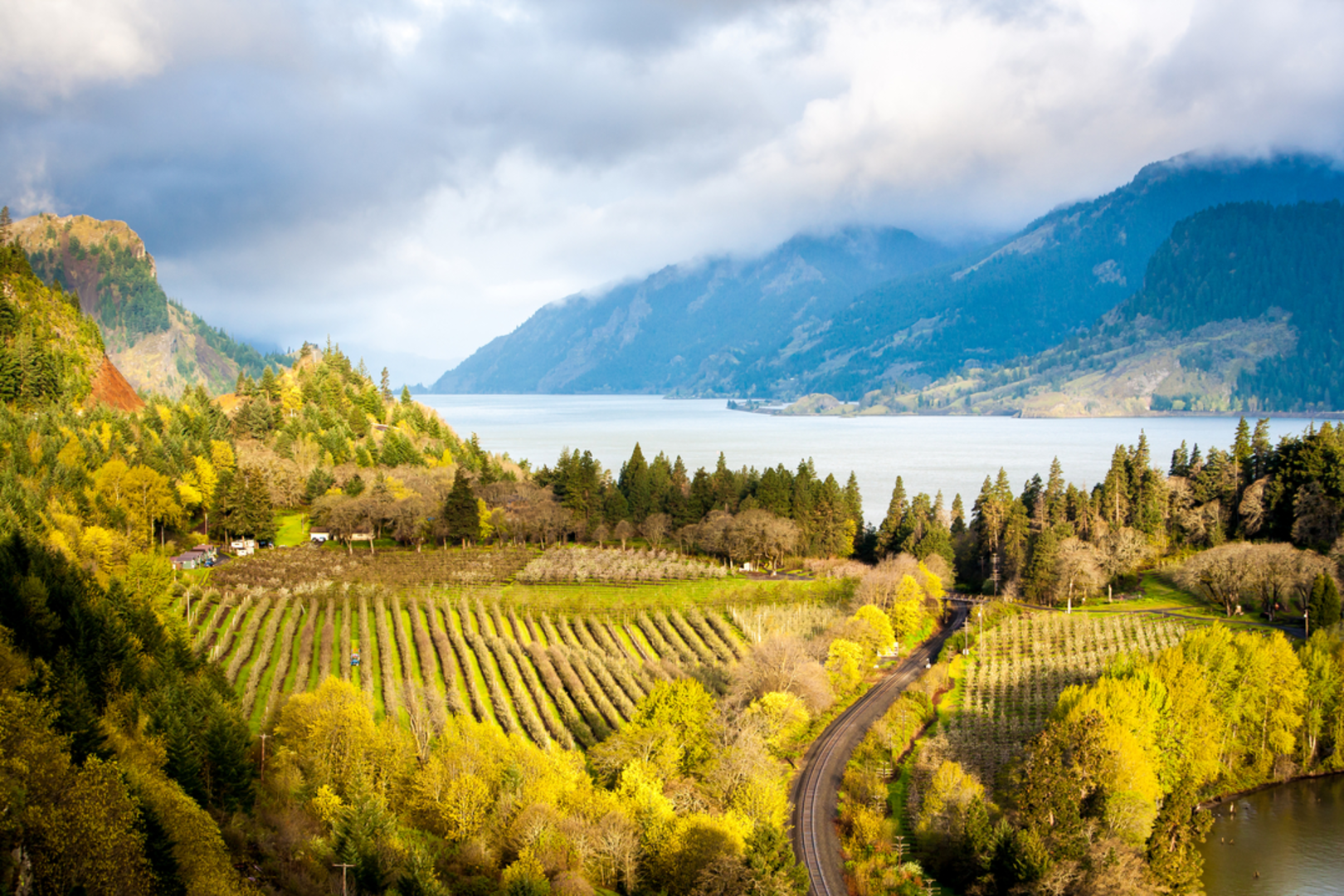 An image depicting the trail Casey Creek via Herman Creek Trail and its surrounding area.