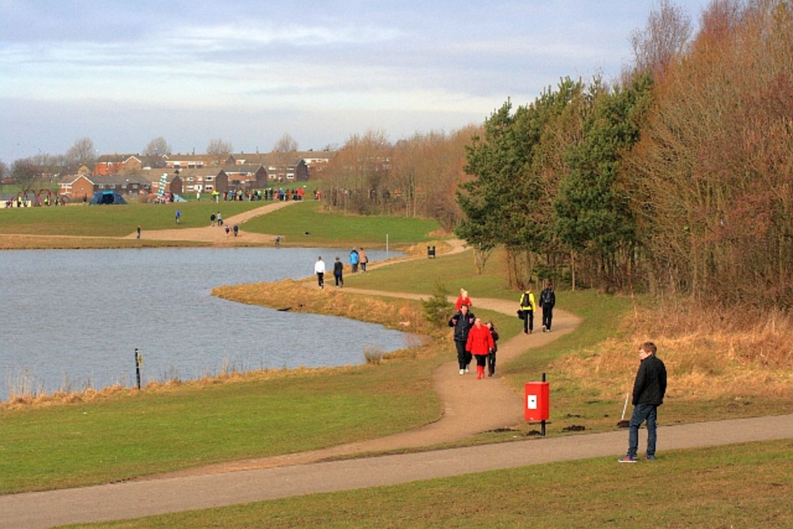 An image depicting the trail Hetton Lyons Country Park Long Loop and its surrounding area.