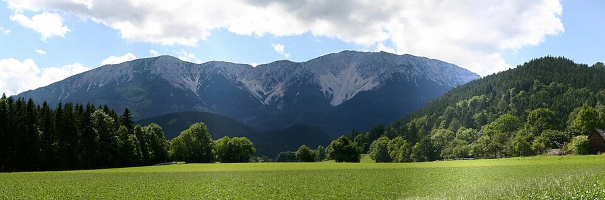 An image depicting the trail Schneeberg via Fesackerweg and its surrounding area.