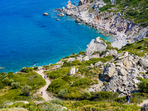 Walking on the Peaks Trail
