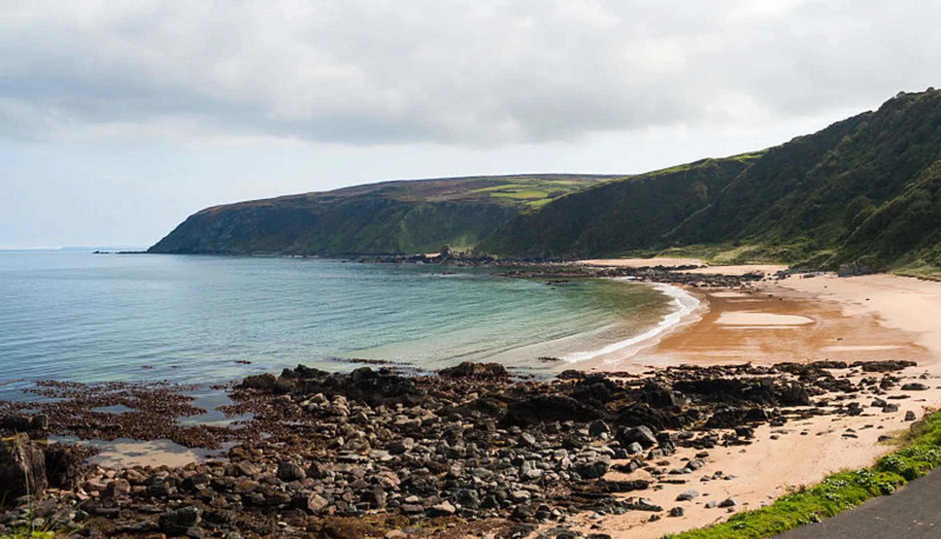 An image depicting the trail Stroove to Kinnego Bay Walk and its surrounding area.