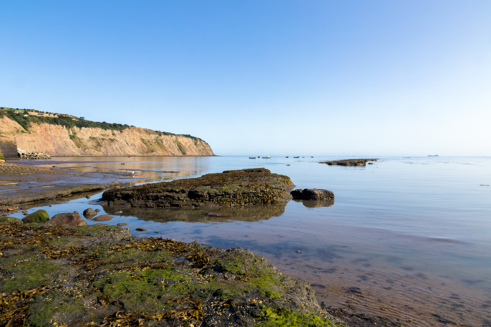 An image depicting the trail Robin Hood's Bay and Maw Wyke Walk and its surrounding area.