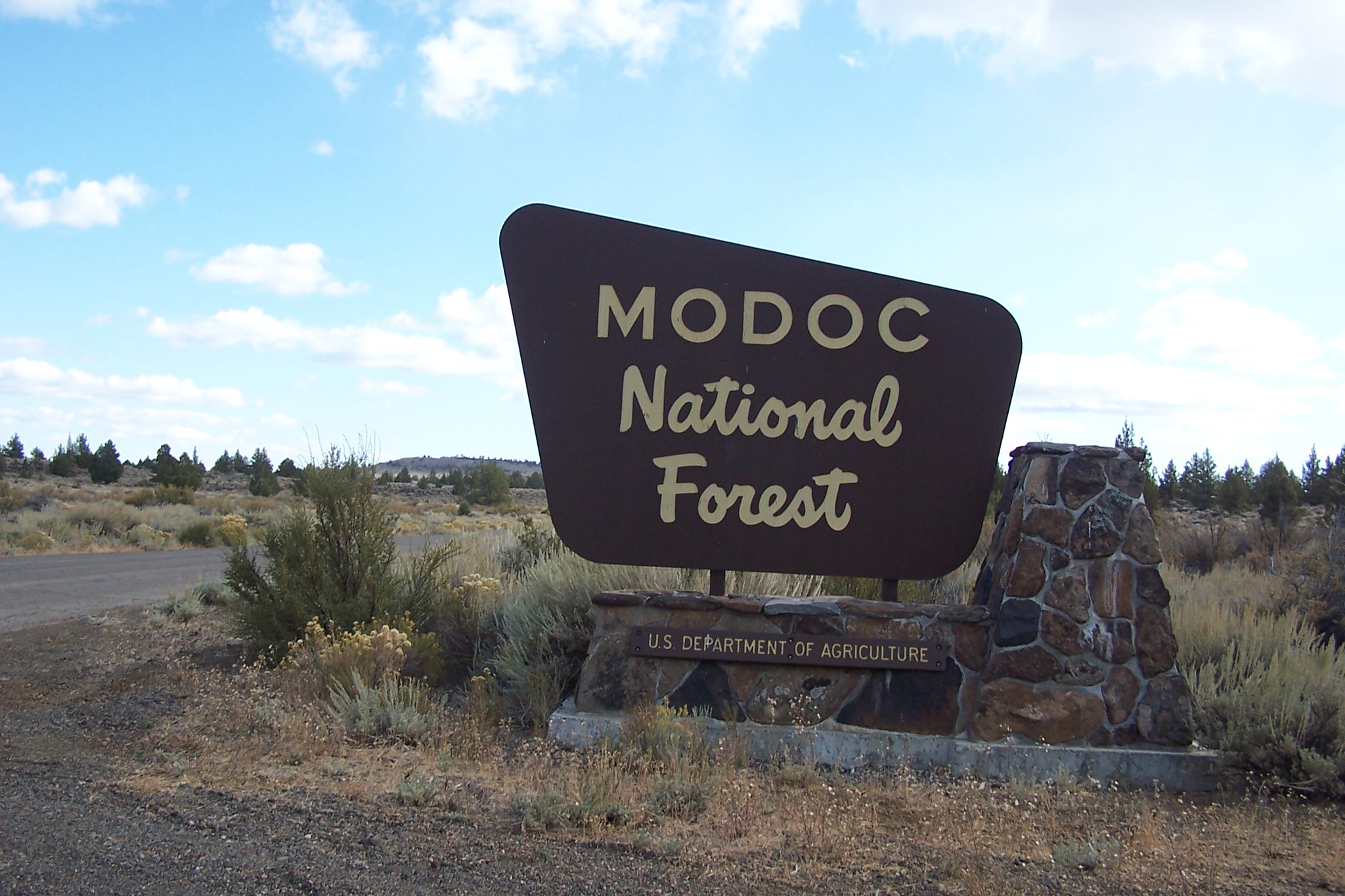 An image depicting the trail Modoc National Forest and its surrounding area.