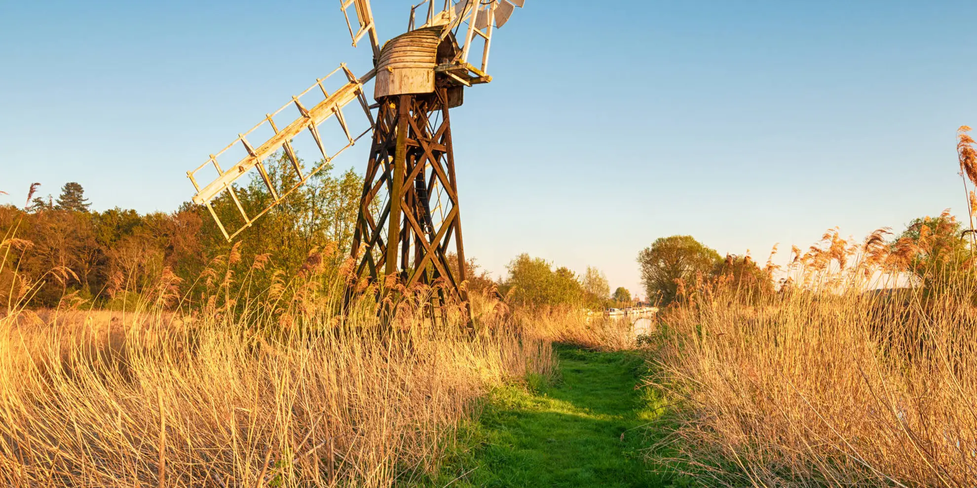 An image depicting the trail River Ant and How Hill from Ludham and its surrounding area.