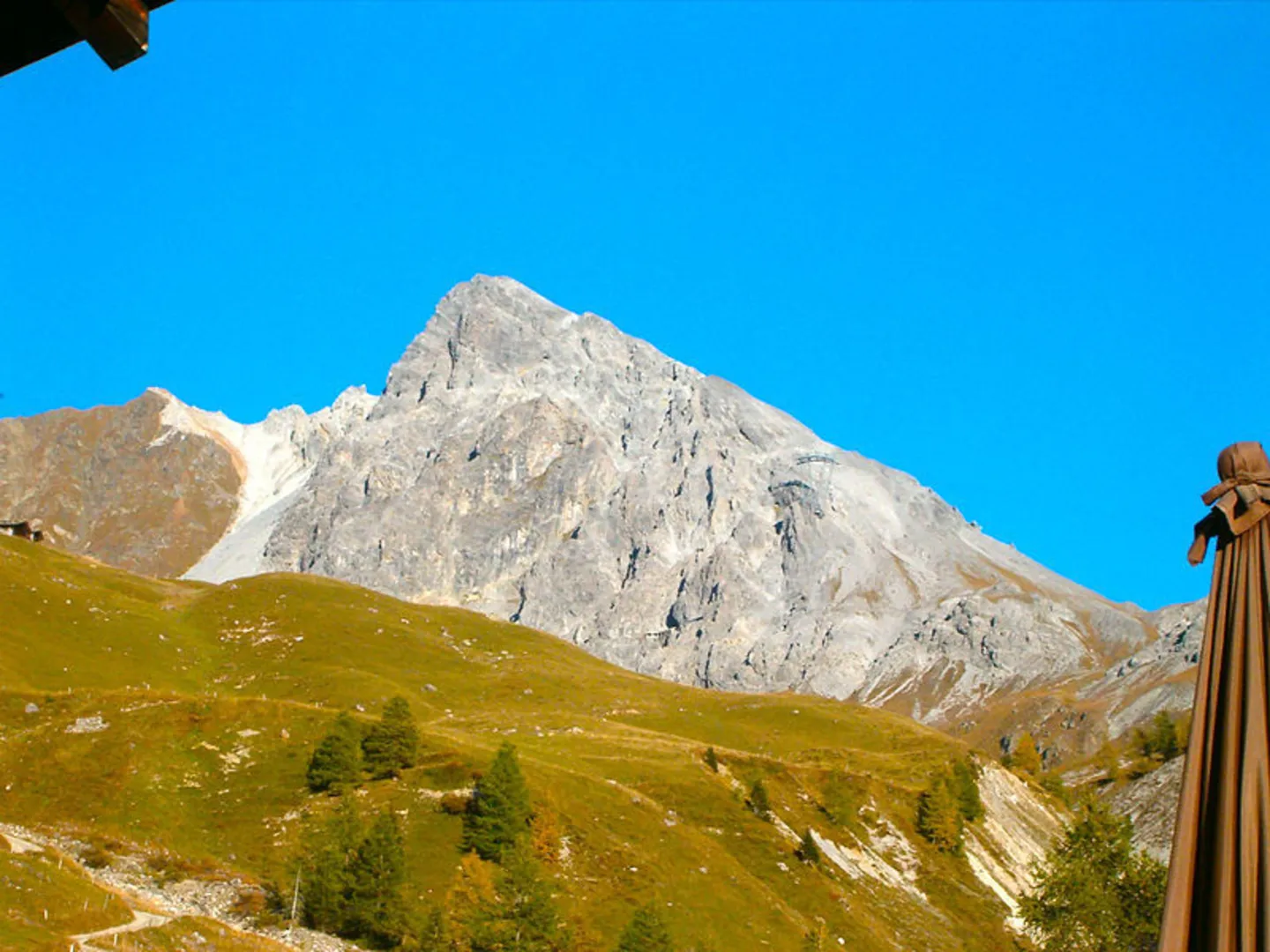 An image depicting the trail Davos Glaris to Schatzalp Trail and its surrounding area.