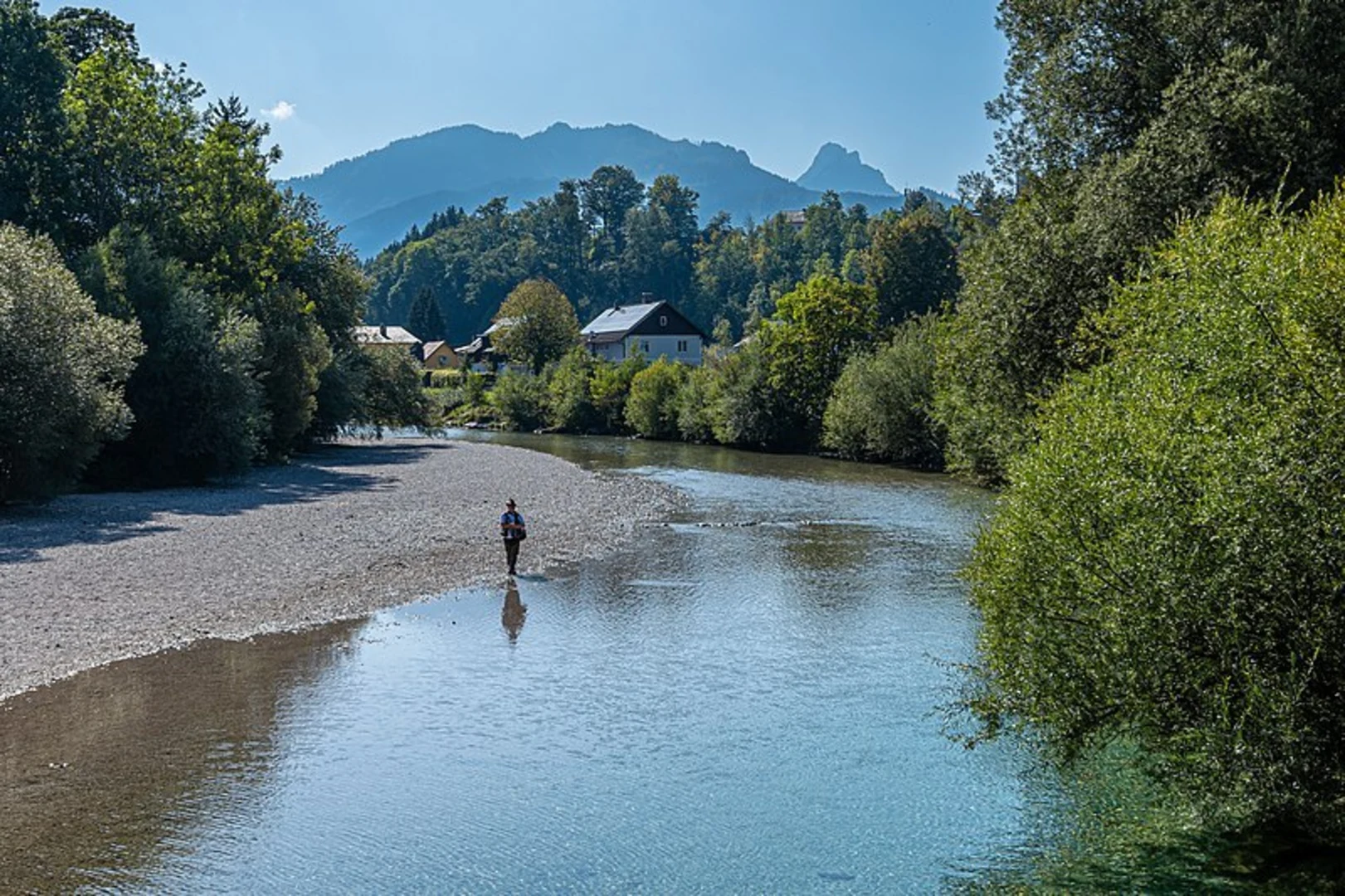 An image depicting the trail Steineck and Trapez and its surrounding area.