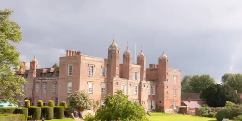 An image depicting the trail Melford Hall - Windmill Hill Walk - Long Melford - Suffolk and its surrounding area.