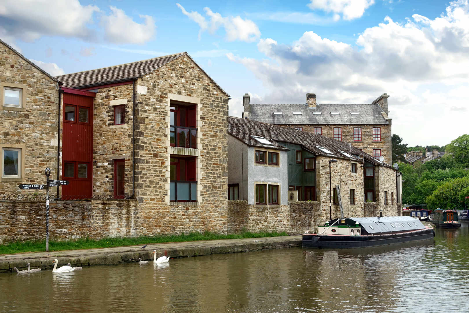 An image depicting the trail Skipton to Settle Walk and its surrounding area.