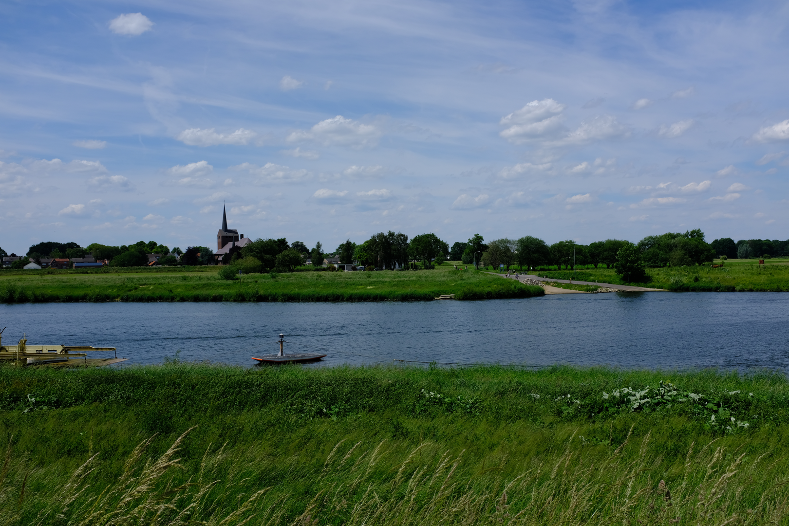 An image depicting the trail Venlo to Swolgen via Swolgenderheide and Groeneweg and its surrounding area.