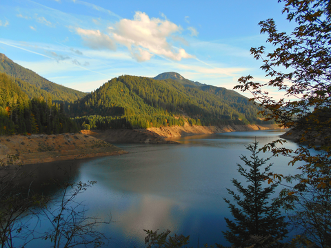 An image depicting the trail O'Leary Mountain Trail and its surrounding area.