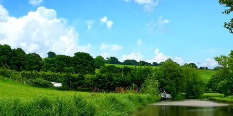 An image depicting the trail Skipton to Settle Walk and its surrounding area.