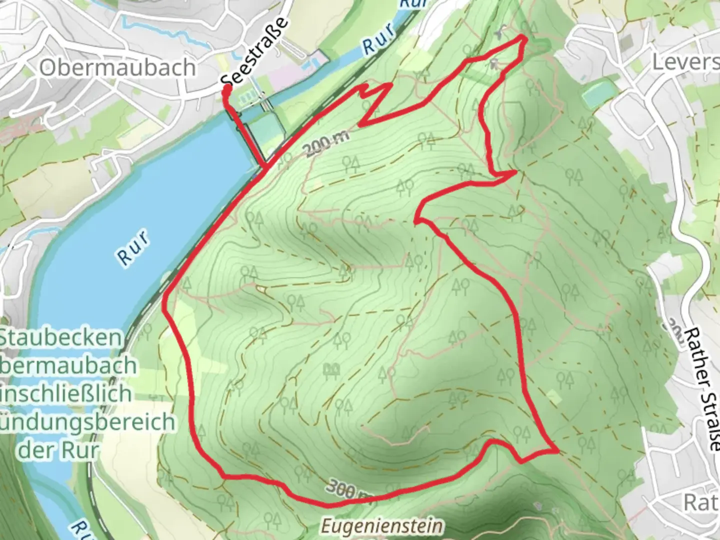 An image depicting the trail Engelsblick and Stausee Obermaubach via Kuehkopfsteig and its surrounding area.