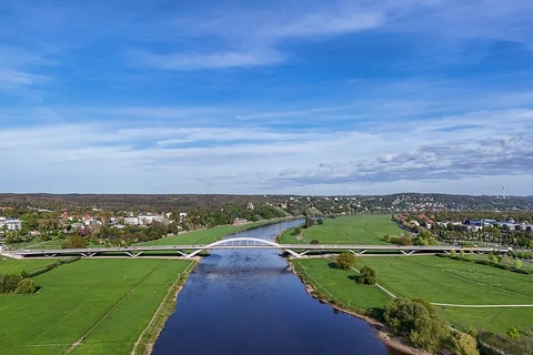 Waldschlösschen wiese Loop