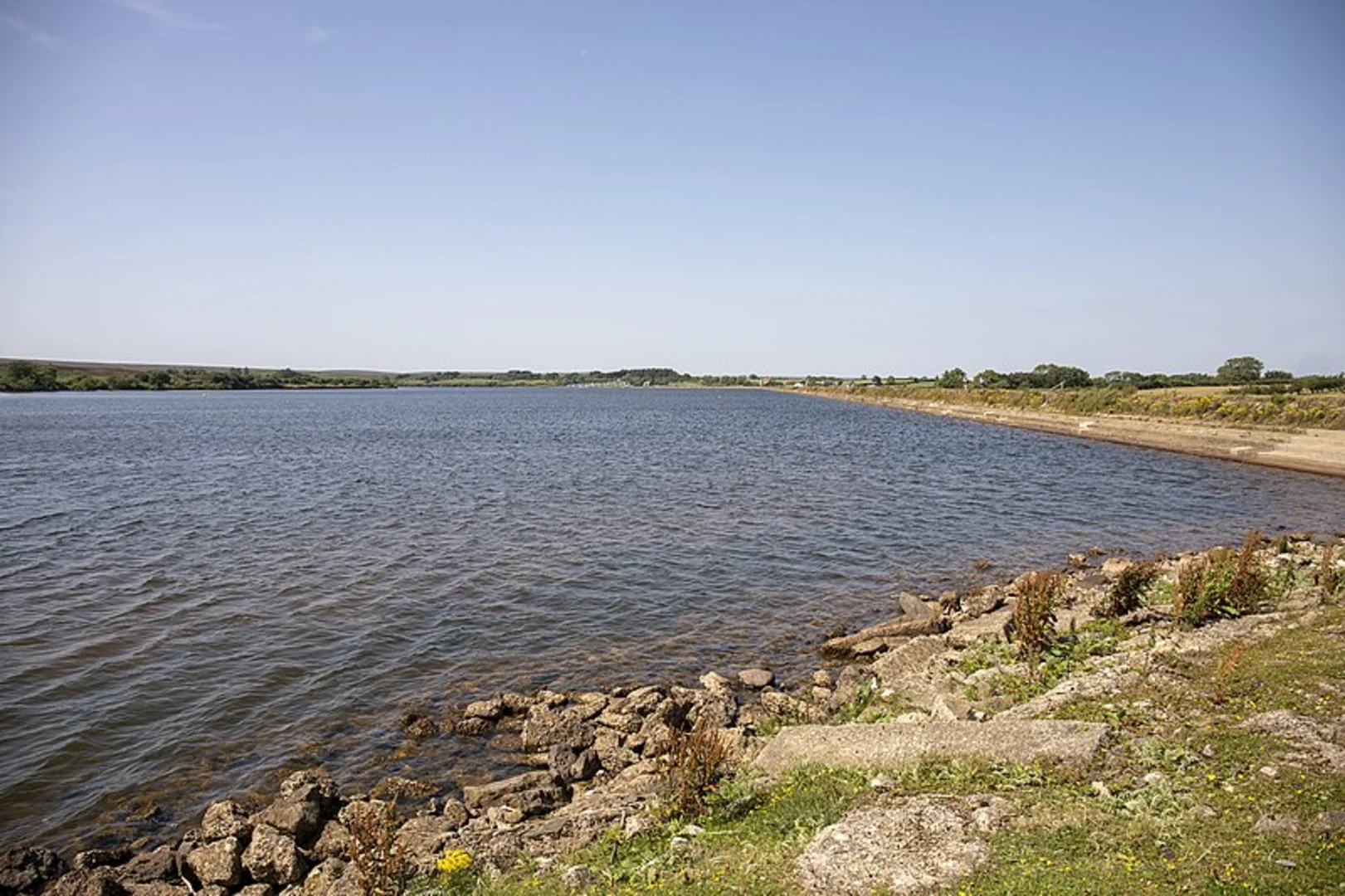 An image depicting the trail Leaholm Moor from Scaling Dam and its surrounding area.